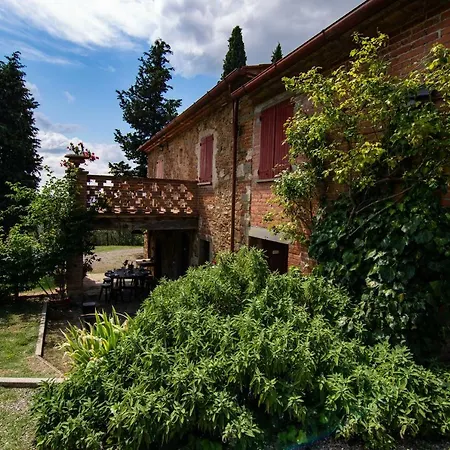 Casale Il Trecento *
